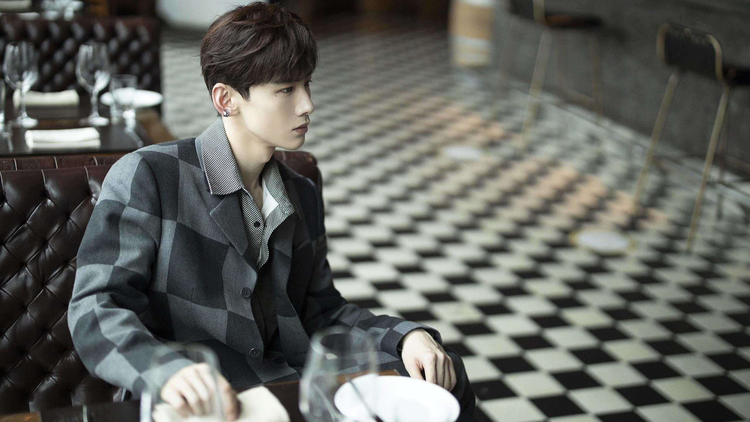 九游娱乐APP-“法甲激战连连，豪门追逐冠军宝座”，法甲豪门宣布全队停薪