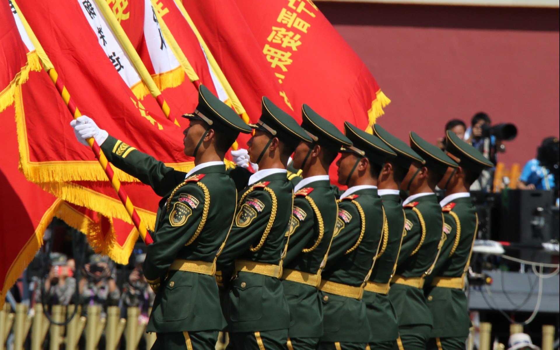 雷加利索主场获胜，积分榜大幅升级，雷加尔足球