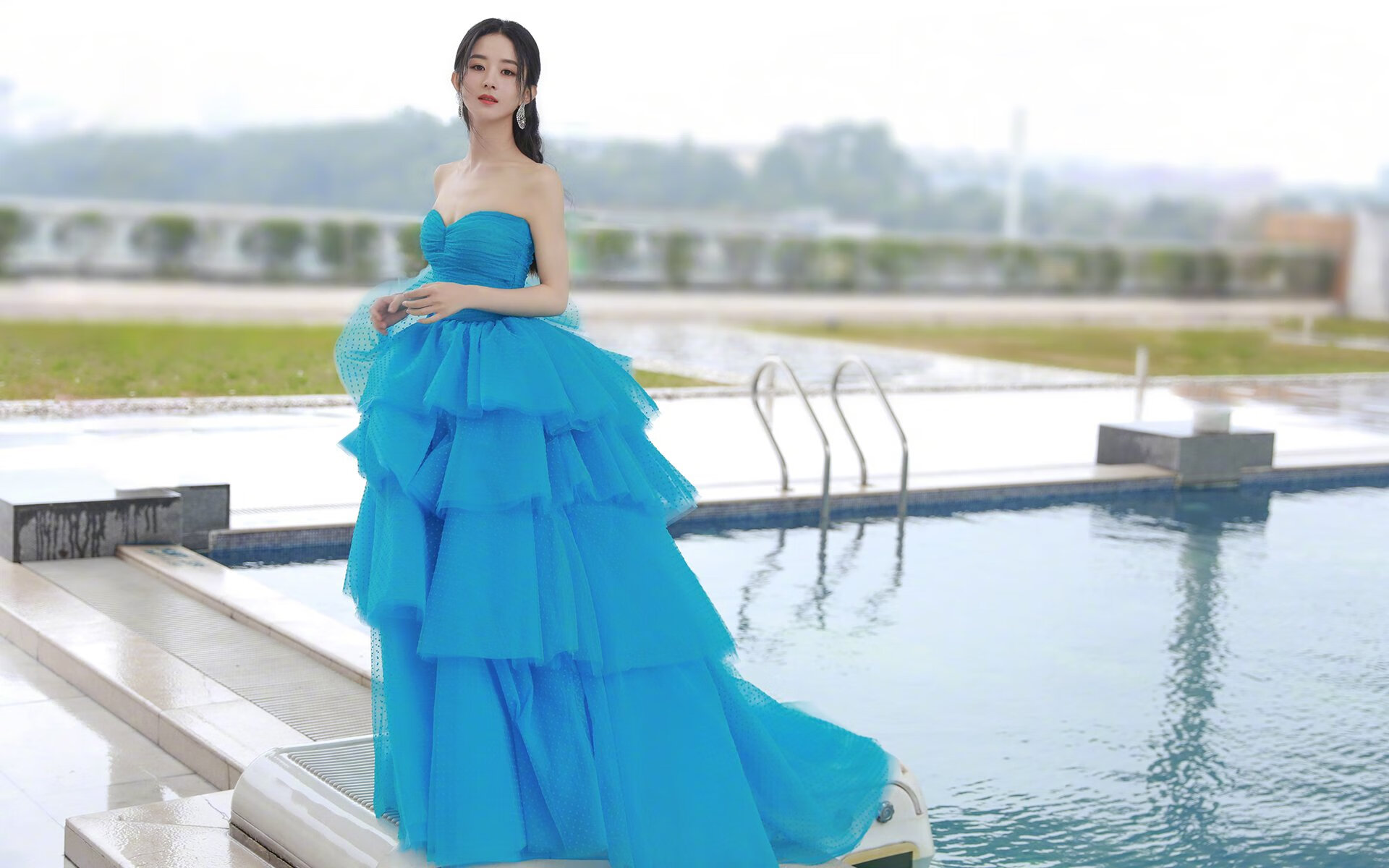 巴黎中场核心引领全队推进节奏，巴黎 中场