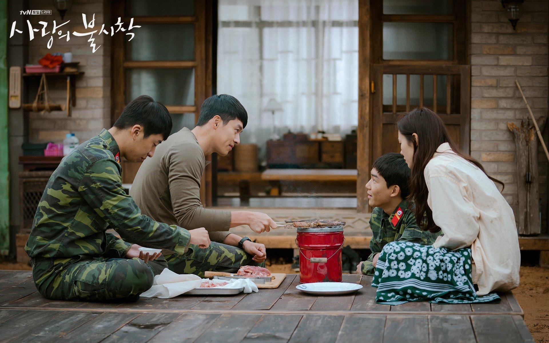 城市篮球节大型快闪活动吸引民众广泛参与传播体育精神，篮球文化节